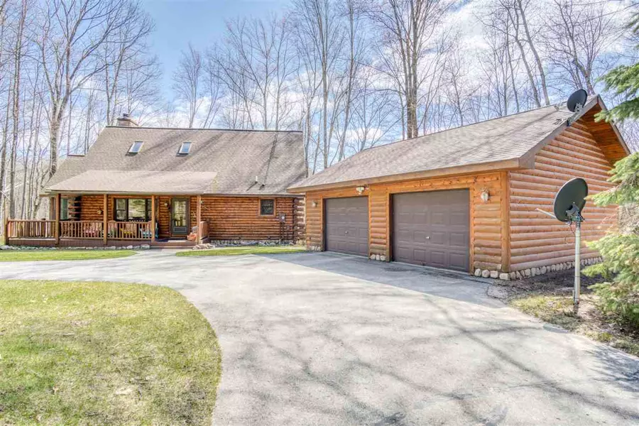 4882 White Birch Lane, Farwell, MI 48622