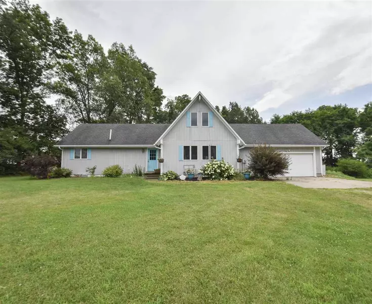 1161 Robinson Road, Quincy, MI 49082