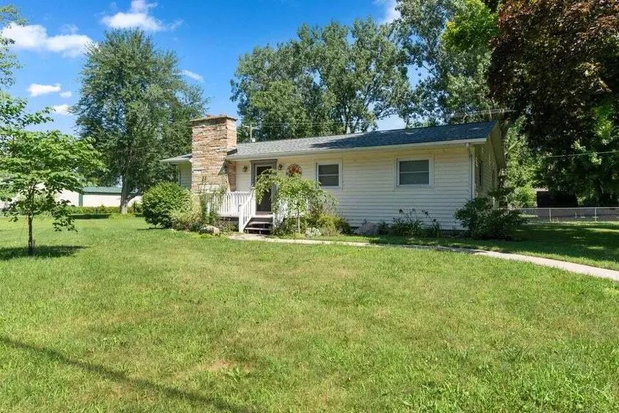 930 Wildwood Road, Quincy, MI 49082-9508