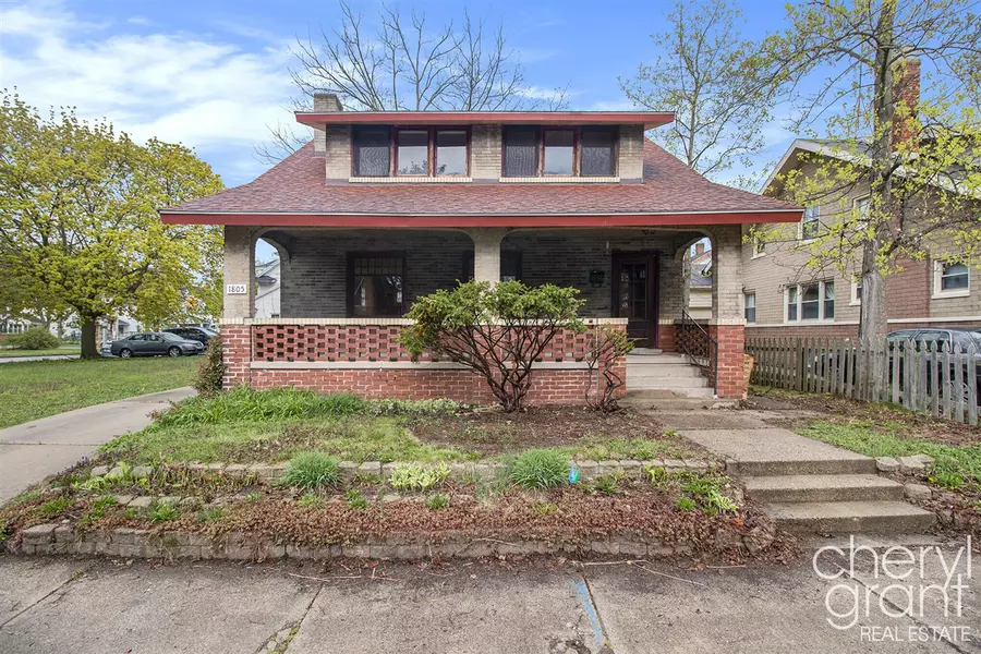 1805 Wilbert Avenue, Grand Rapids, MI 49505-4761