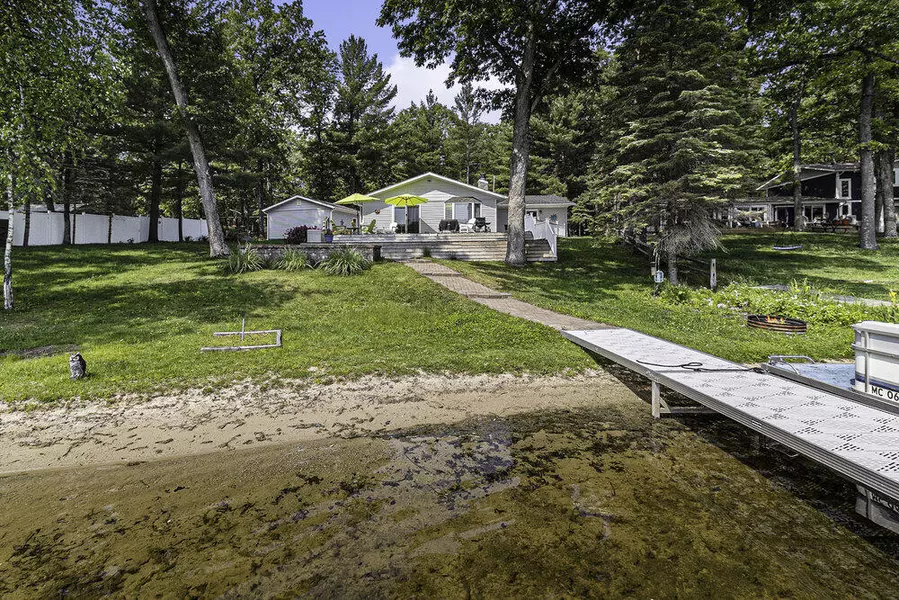 440 N Jack Pine Road, Fountain, MI 49410