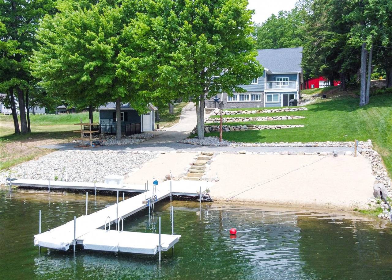 9190 Marywood Drive, Stanwood, MI 49346