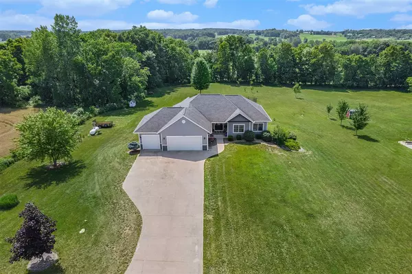 Dorr, MI 49323-8028,4304 Oakland Hills Drive