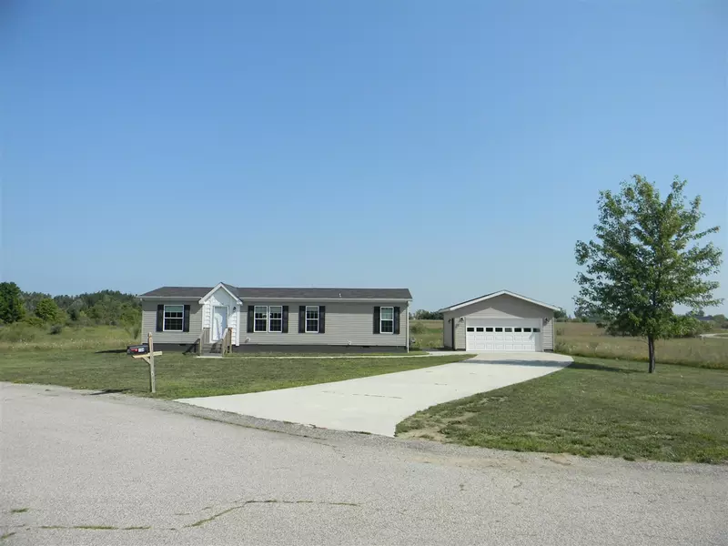 104 Evans Way, Scottville, MI 49454