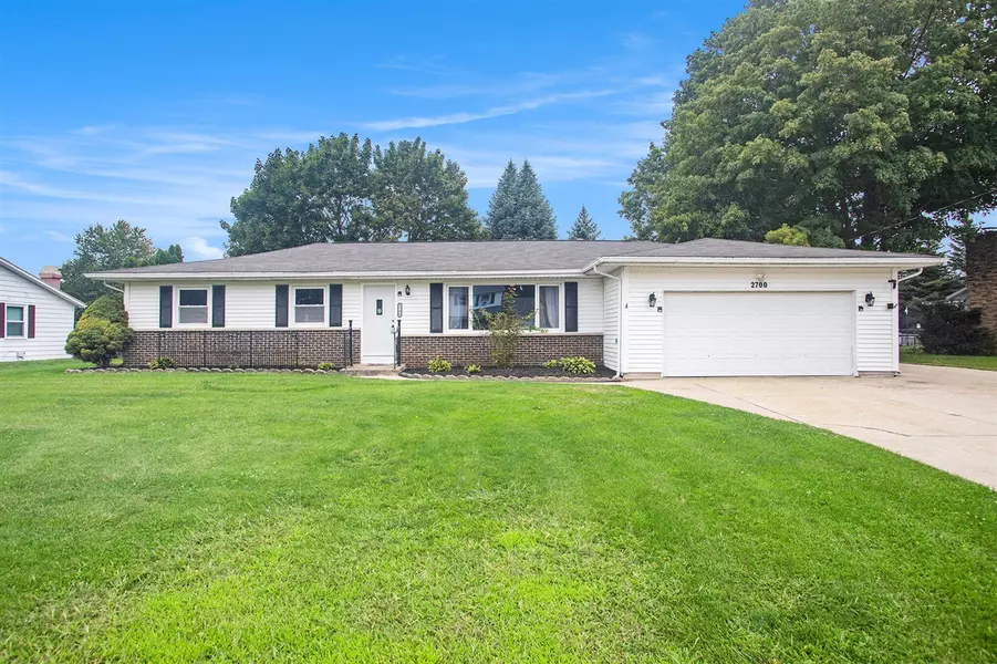 2700 Hemlock Avenue, Portage, MI 49024