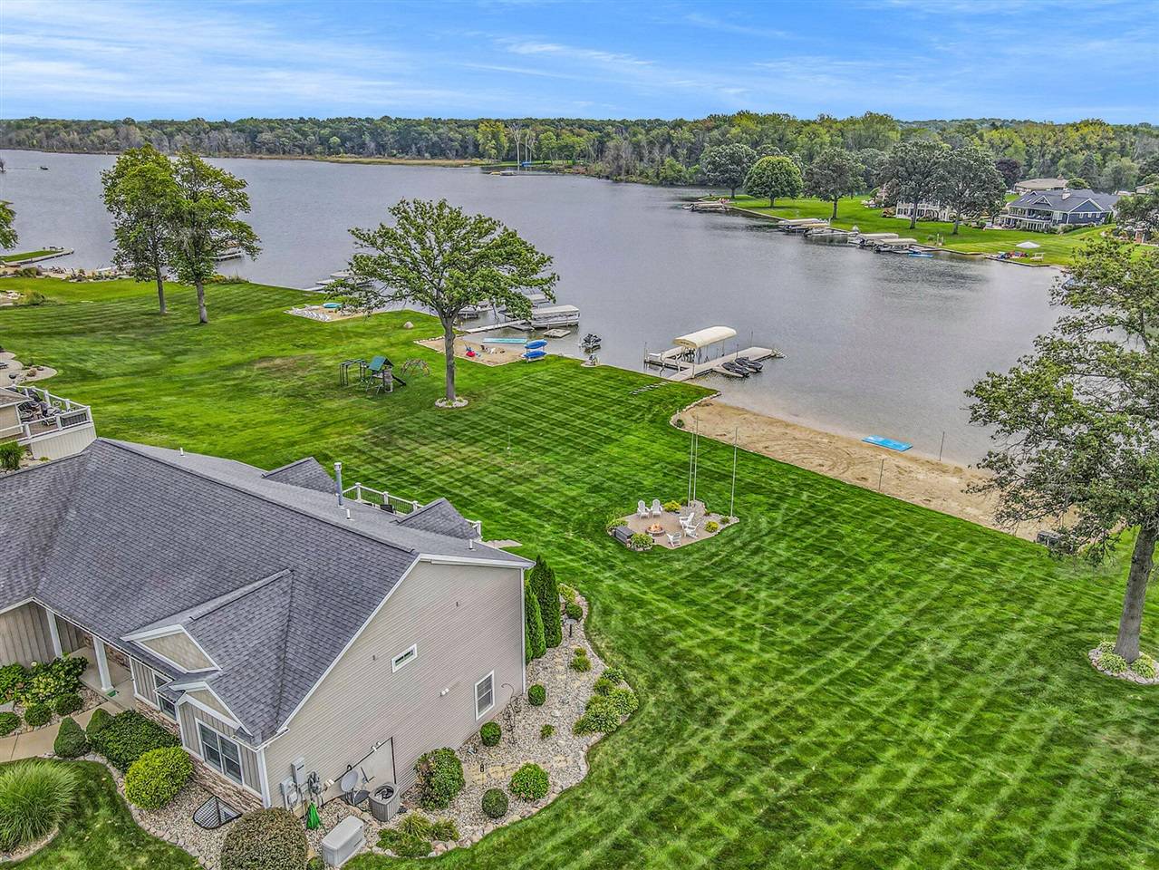 12223 Highview Shores, Vicksburg, MI 49097