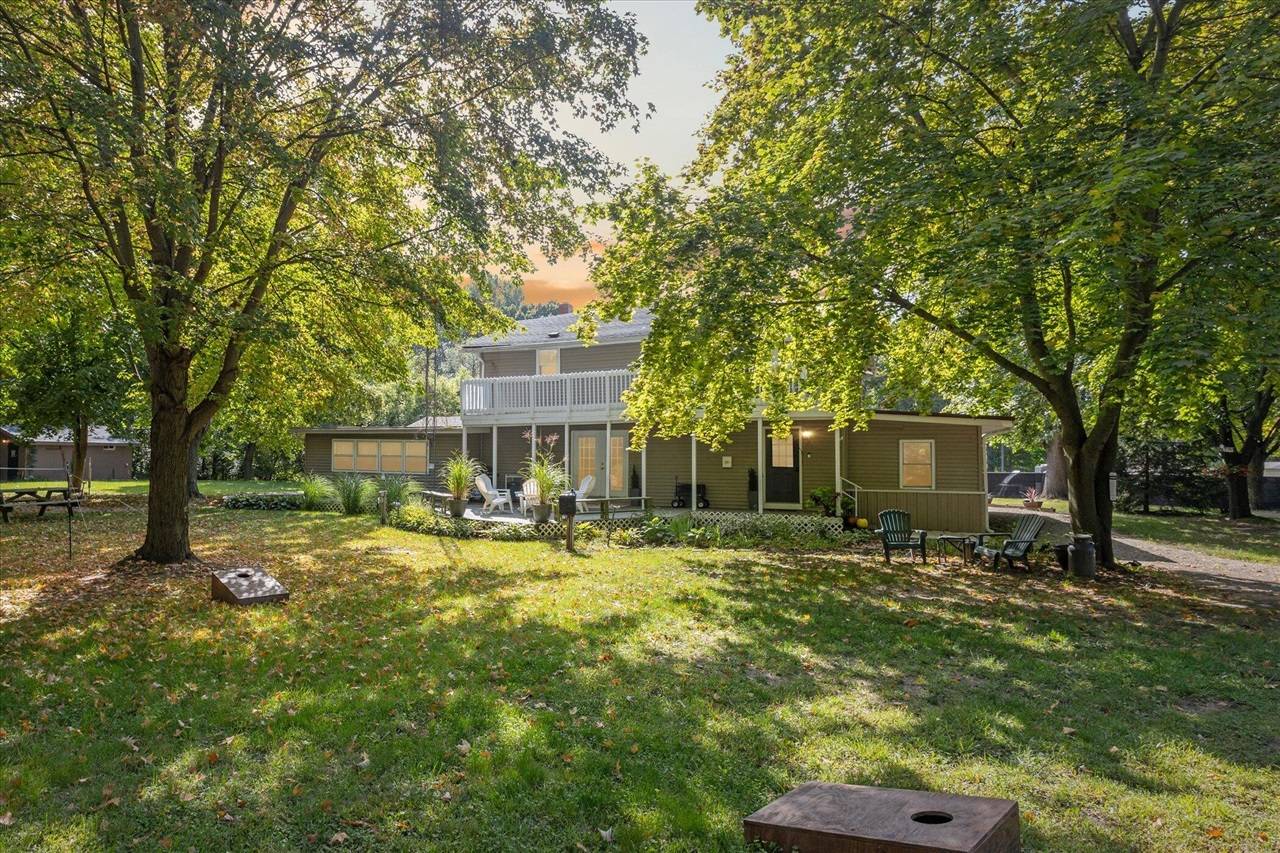 93283 County Road 690, Dowagiac, MI 49047