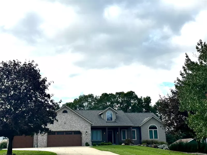 7702 Finnagen Drive, Mattawan, MI 49071