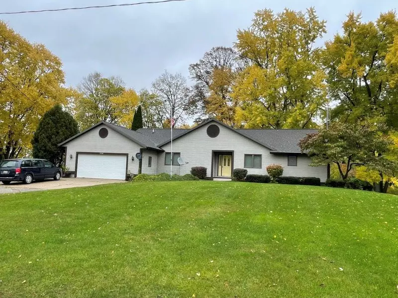 9248 W Main Avenue, Grant, MI 49327