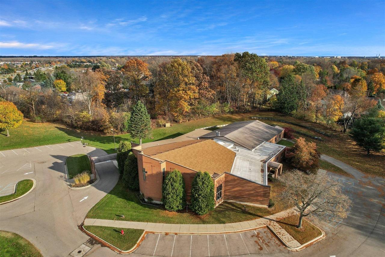 Lansing, MI 48912-3616,2300 Lake Lansing Road