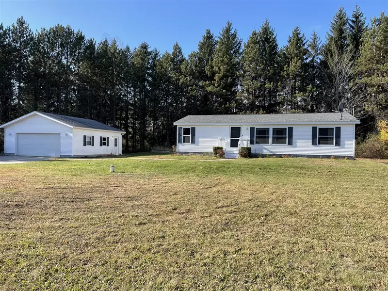 5477 S Townline Road, Sterling, MI 48659-9748