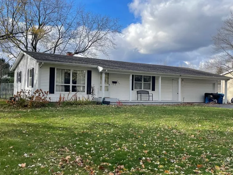 405 N Reinberg Avenue, Scottville, MI 49454