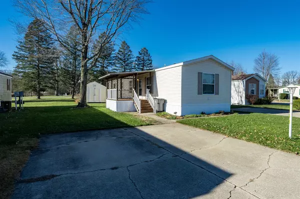 69205 Garver Lake Road,  Edwardsburg,  MI 49112