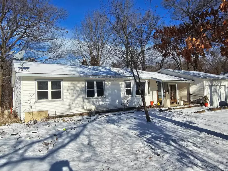 8703 E 128th Street, Sand Lake, MI 49343