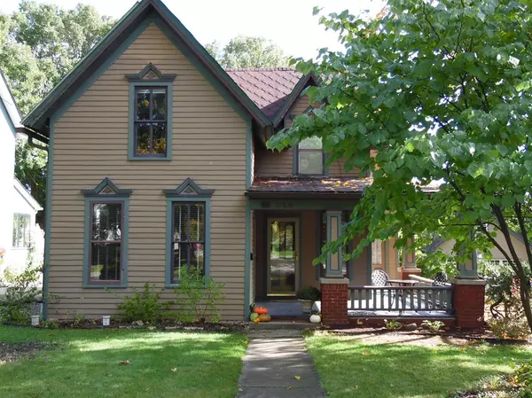 Saline, MI 48176-1141,318 N Ann Arbor Street