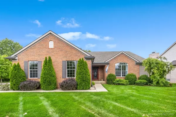 571 Park Lane Road, Chelsea, MI 48118-2117