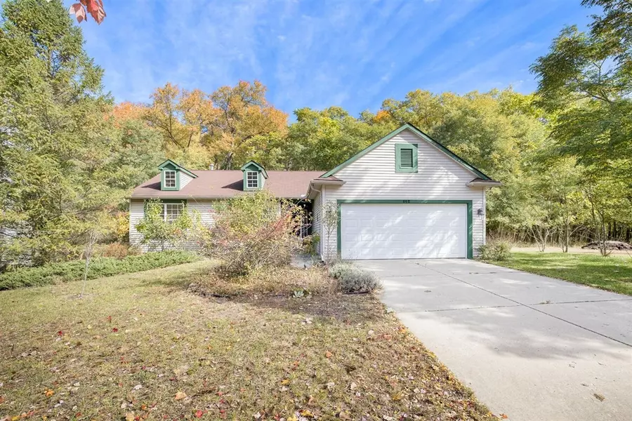 512 Emerald Glen Drive, Manchester, MI 48158-8776