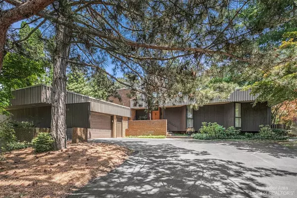 Ann Arbor, MI 48104-4817,2115 Hall Avenue