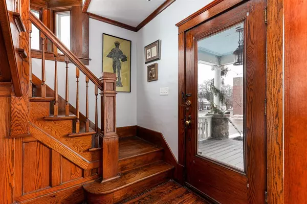 Saline, MI 48176-2203,167 E Michigan Avenue