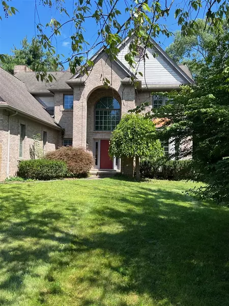 10195 Songbird Lane, Pinckney, MI 48169-8610