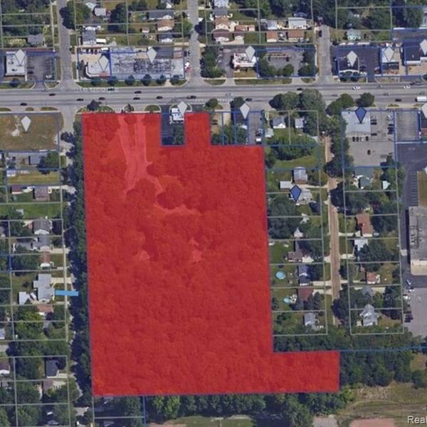 35777 Ford Road, Westland, MI 48185-3116