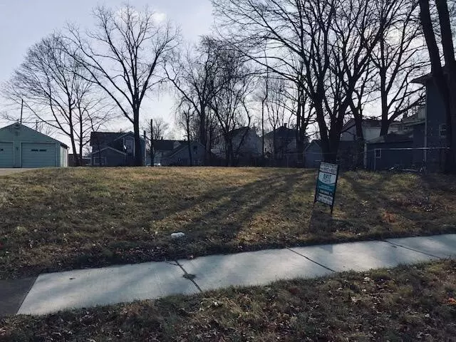 809 Foote Street, Jackson, MI 49202-3207