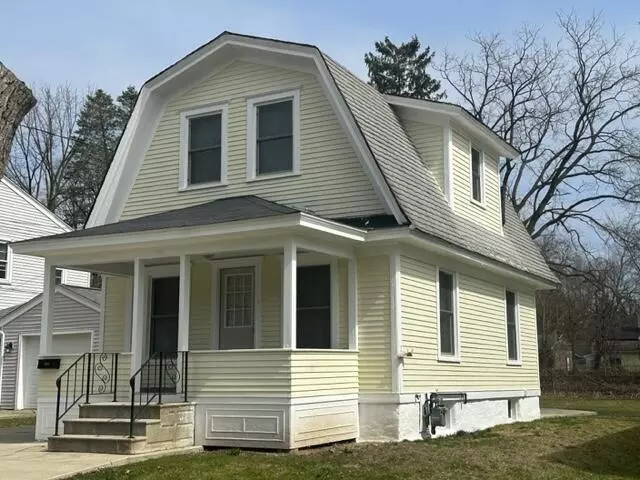 814 N Monroe Street, Albion, MI 49224-1351