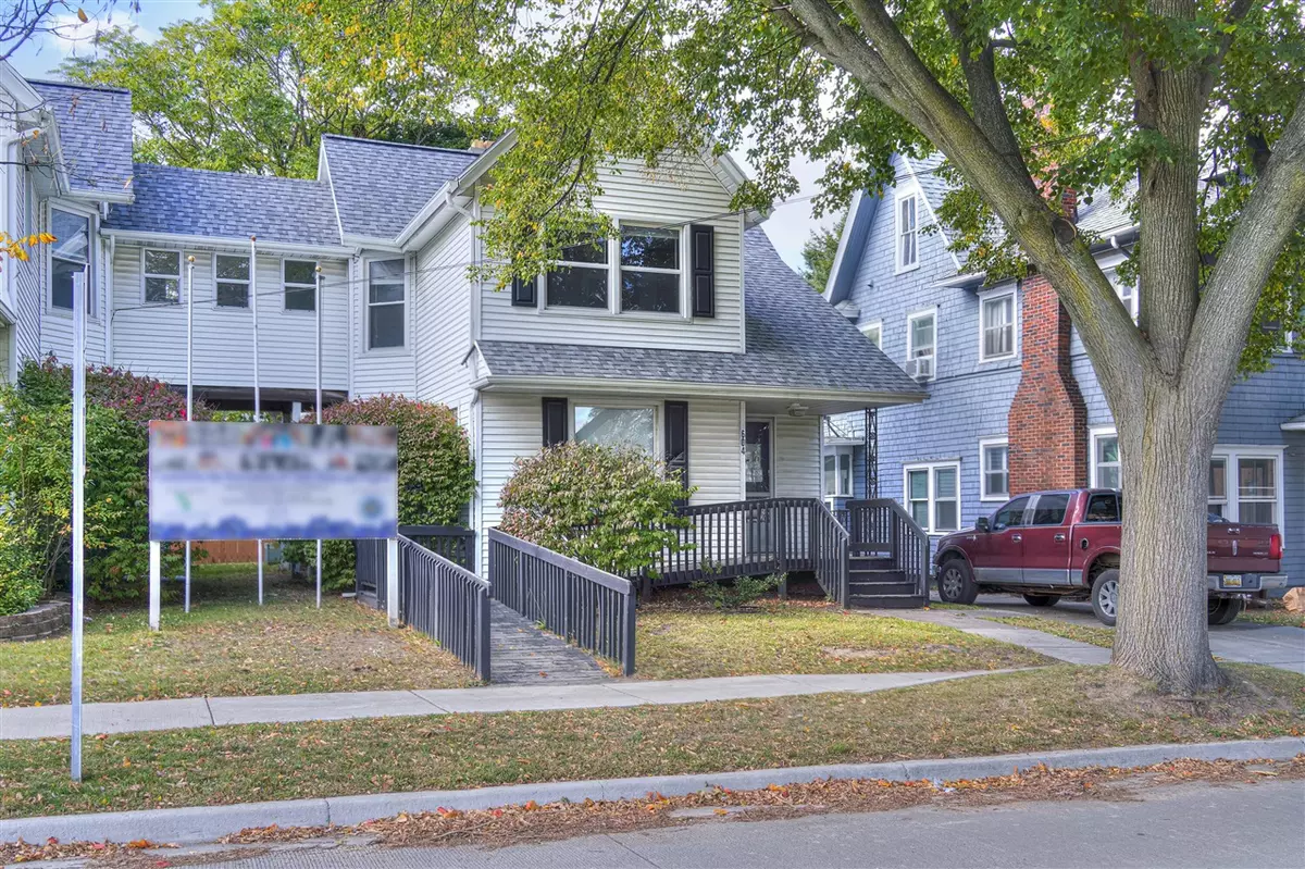 Jackson, MI 49203,604 Greenwood Place
