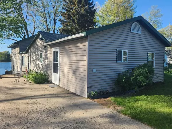 White Cloud, MI 49349-9780,3283 W Ridge Street