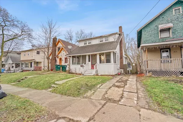 Lansing, MI 48910,1817 Maplewood Avenue