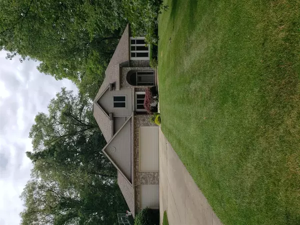 6435 Breckenridge Drive, Kalamazoo, MI 49009-8069