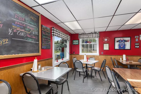 Freeport, MI 49325,112 N State Street