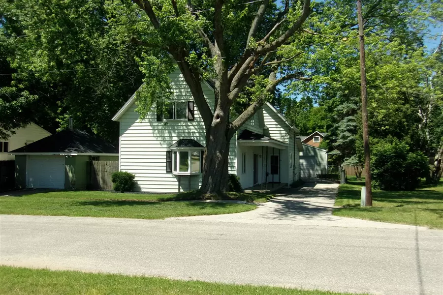 1212 24th Street, Manistee, MI 49660