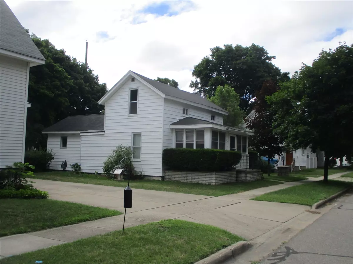 Mount Pleasant, MI 48858,507 S Lansing Street