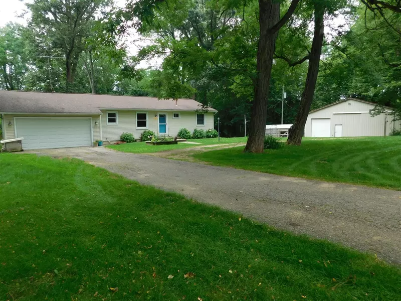 57868 Territorial Road, Lawrence, MI 49064