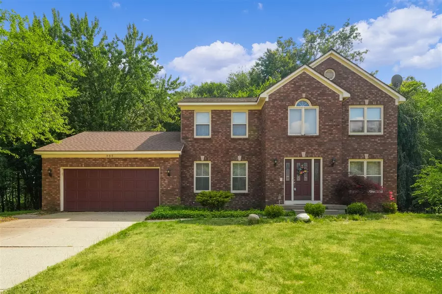 737 W Woodmeade Court, Ada, MI 49301