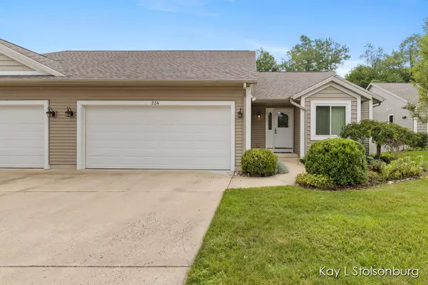 234 High Ridge Court, Middleville, MI 49333-8168