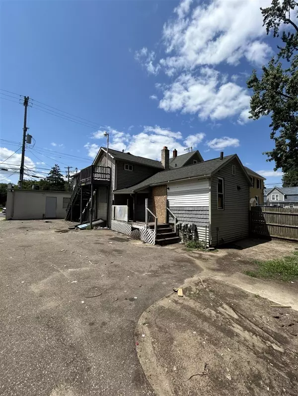 Kalamazoo, MI 49001,1409 S Burdick Street