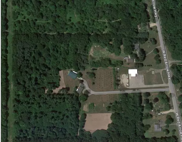 Paw Paw, MI 49079,39709 Red Arrow Highway