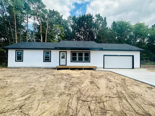 2198 Riegler Road, Muskegon, MI 49445