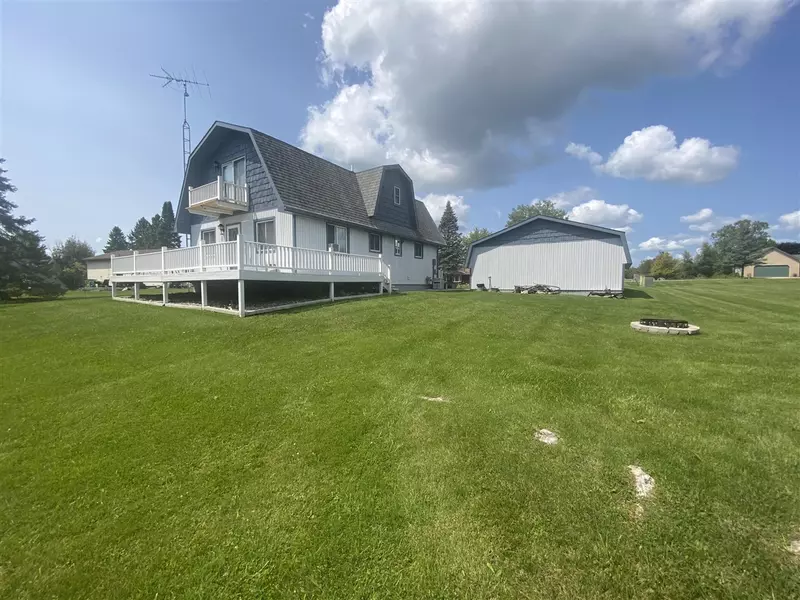 1649 Hampton Drive, Gladwin, MI 48624