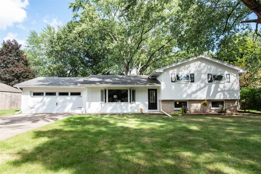 8237 Lovers Lane, Portage, MI 49002