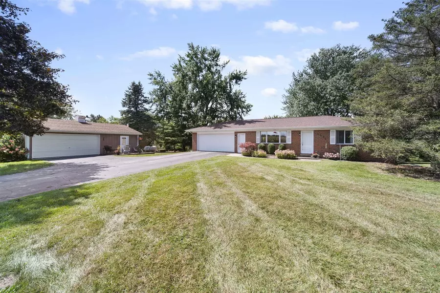 9434 Neal Road, Manchester, MI 48158