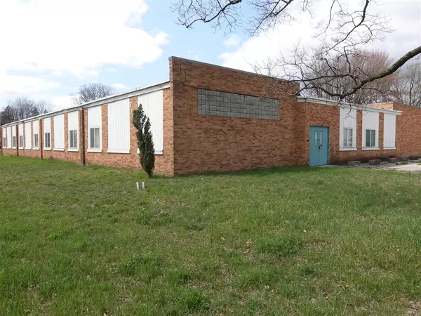 Muskegon, MI 49442,3186 E Apple Avenue