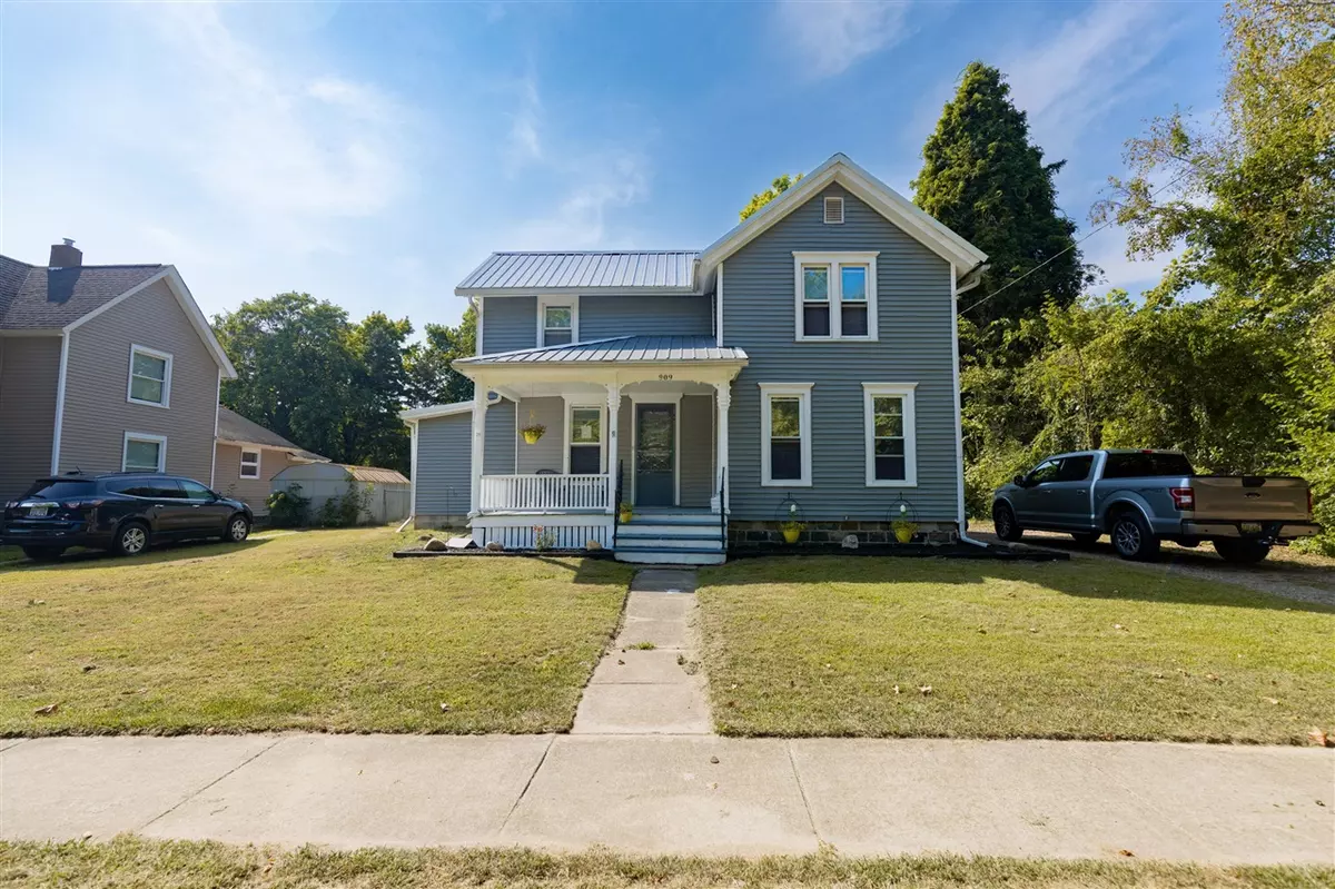 Albion, MI 49224,909 Burr Oak Street