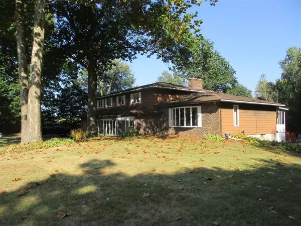 4295 Century Drive, Dorr, MI 49323