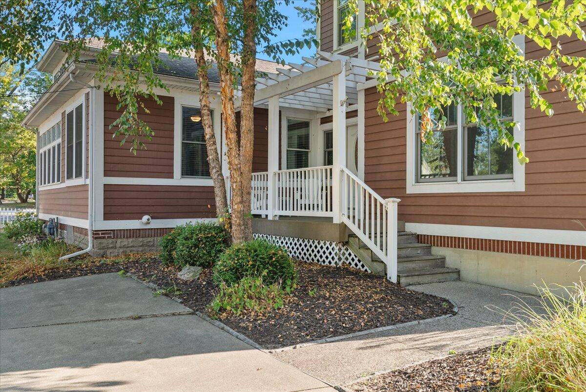 South Haven, MI 49090-1023,202 Oak Street