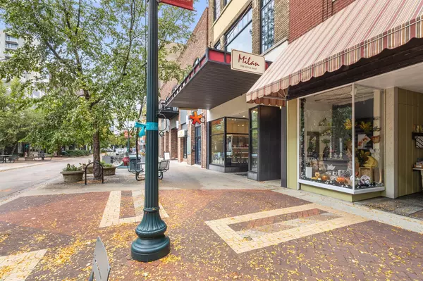 217 S Kalamazoo Mall, Kalamazoo, MI 49007-4812