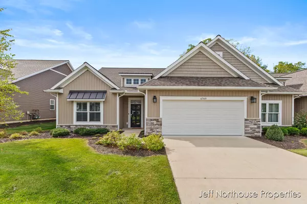 6769 Creekside View Drive, Grand Rapids, MI 49548