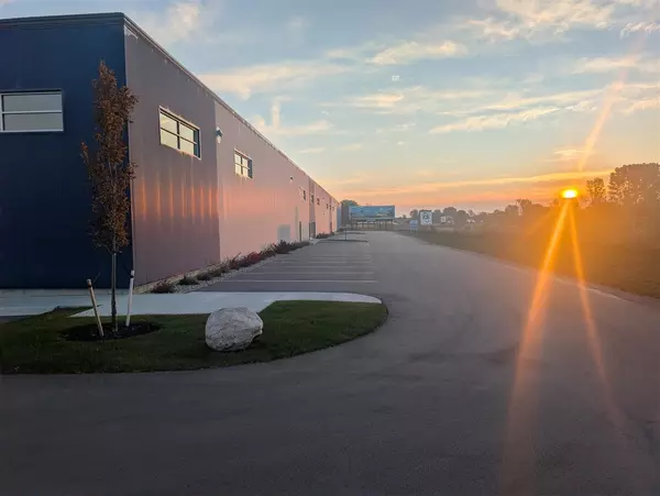 Holland, MI 49423-9410,72 W 64th Street